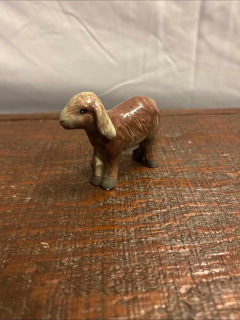 Vintage hand painted lamb salt shaker